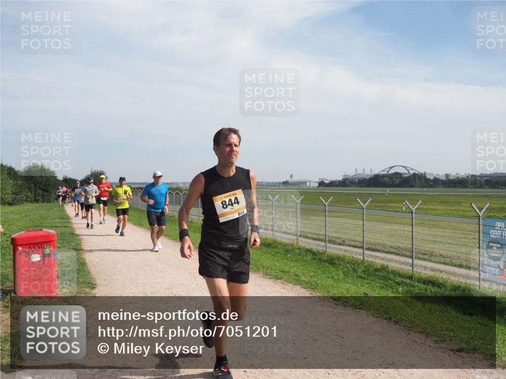 08.09.2024 - Airport Race Miley Keyser http://msf.ph/oto/7051201 08.09.2024 12:24:53 Laufen 844, 844 meine-sportfotos.de