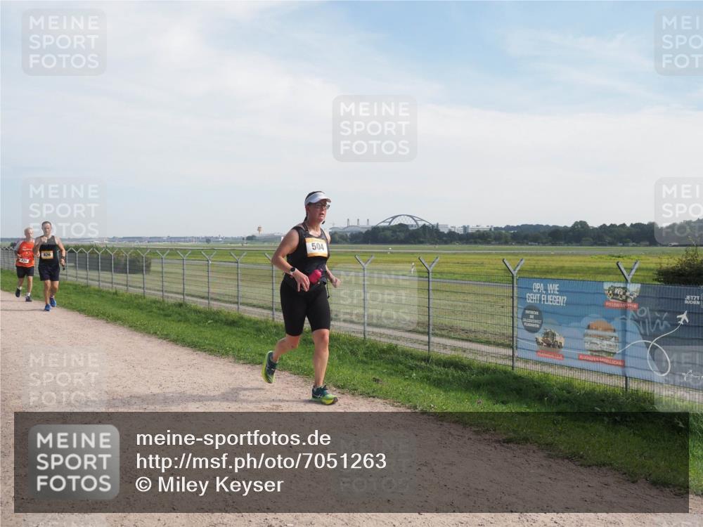 08.09.2024 - Airport Race Miley Keyser http://msf.ph/oto/7051263 08.09.2024 12:25:17 Laufen 220, 826, 504 meine-sportfotos.de