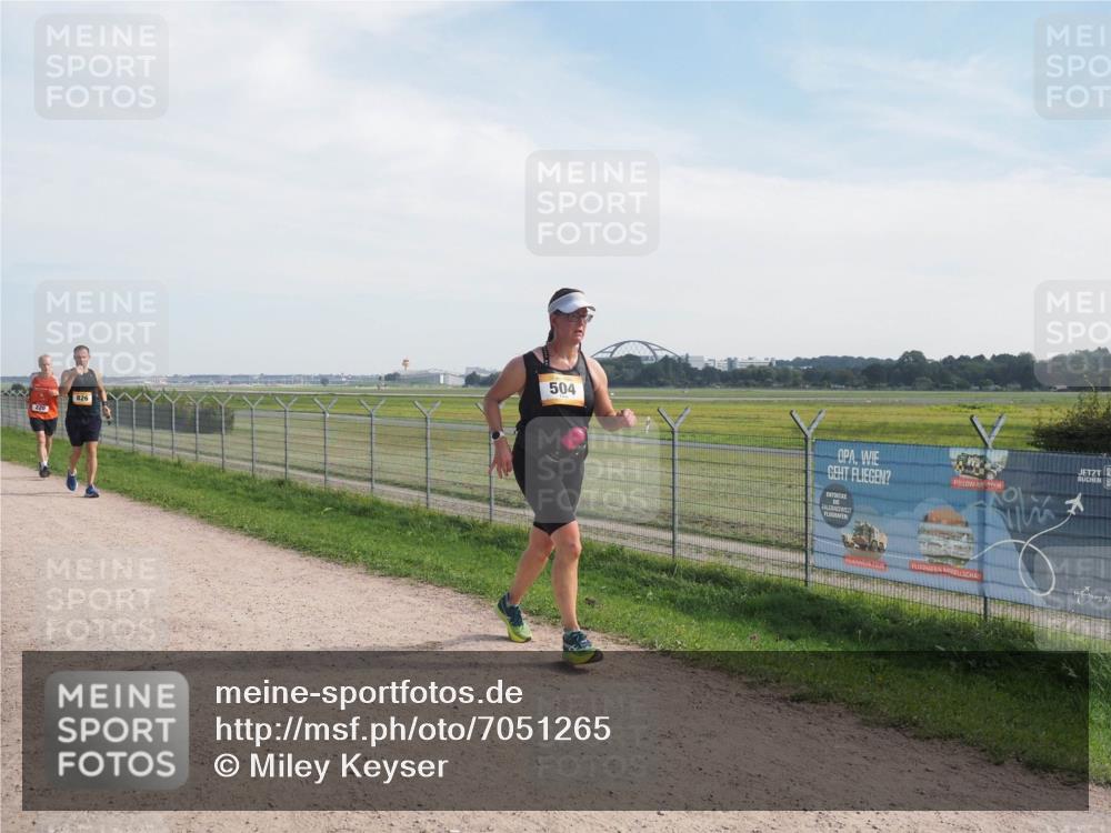 08.09.2024 - Airport Race Miley Keyser http://msf.ph/oto/7051265 08.09.2024 12:25:18 Laufen 220, 826, 504 meine-sportfotos.de