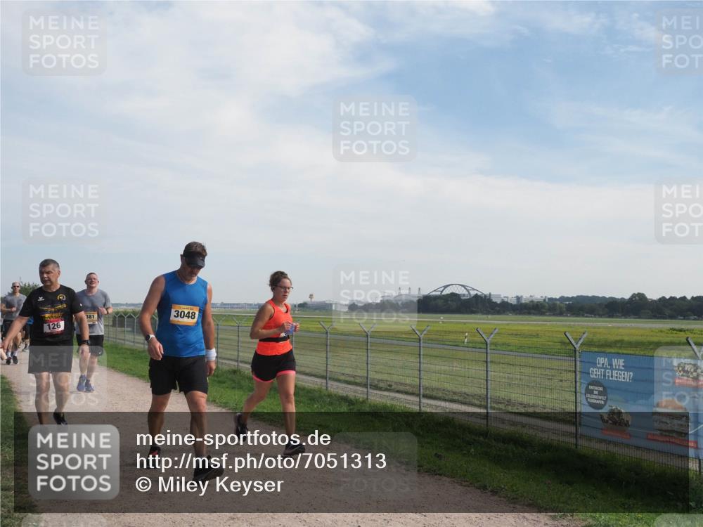 08.09.2024 - Airport Race Miley Keyser http://msf.ph/oto/7051313 08.09.2024 12:25:39 Laufen 126, 381, 3048 meine-sportfotos.de