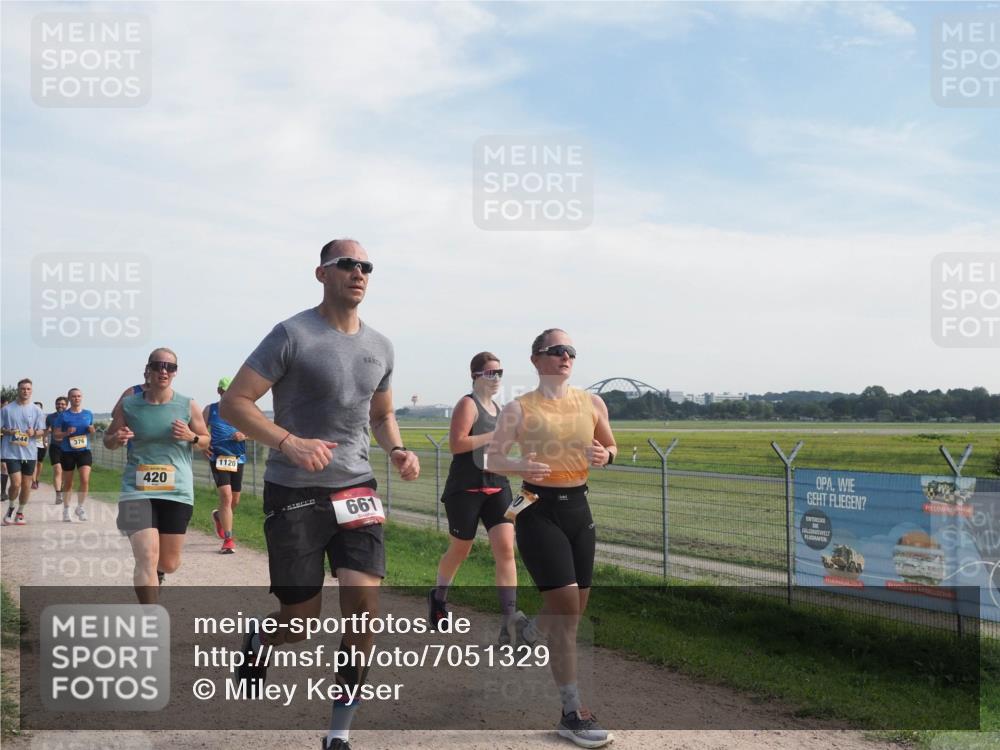 08.09.2024 - Airport Race Miley Keyser http://msf.ph/oto/7051329 08.09.2024 12:25:45 Laufen 44, 376, 420, 1120, 661 meine-sportfotos.de