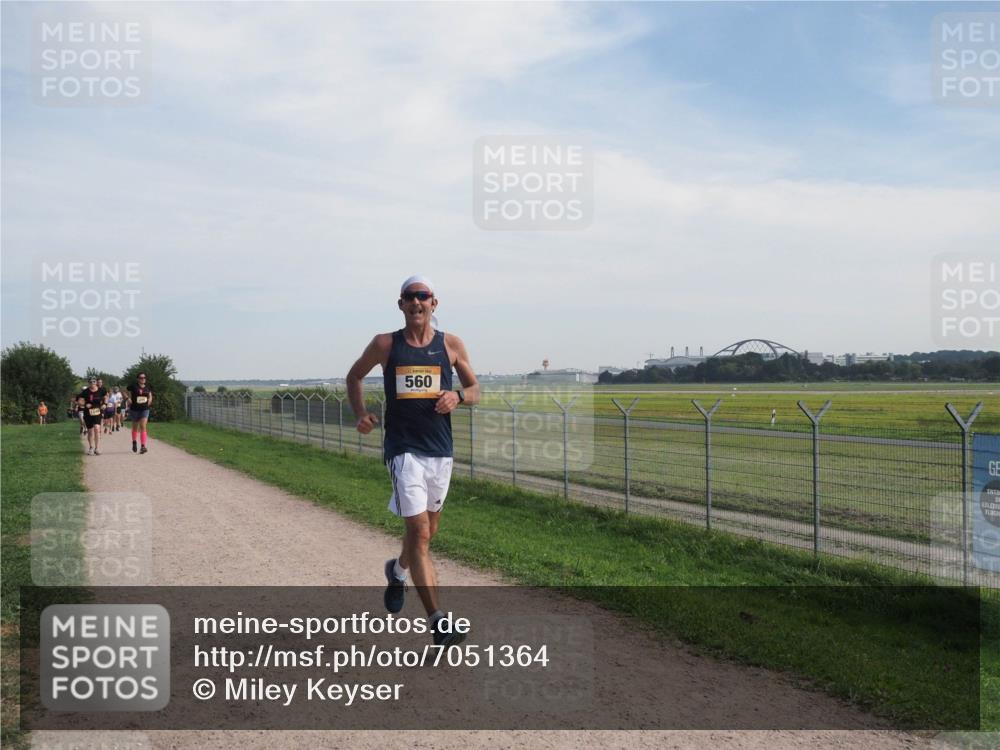 08.09.2024 - Airport Race Miley Keyser http://msf.ph/oto/7051364 08.09.2024 12:25:56 Laufen 560 meine-sportfotos.de