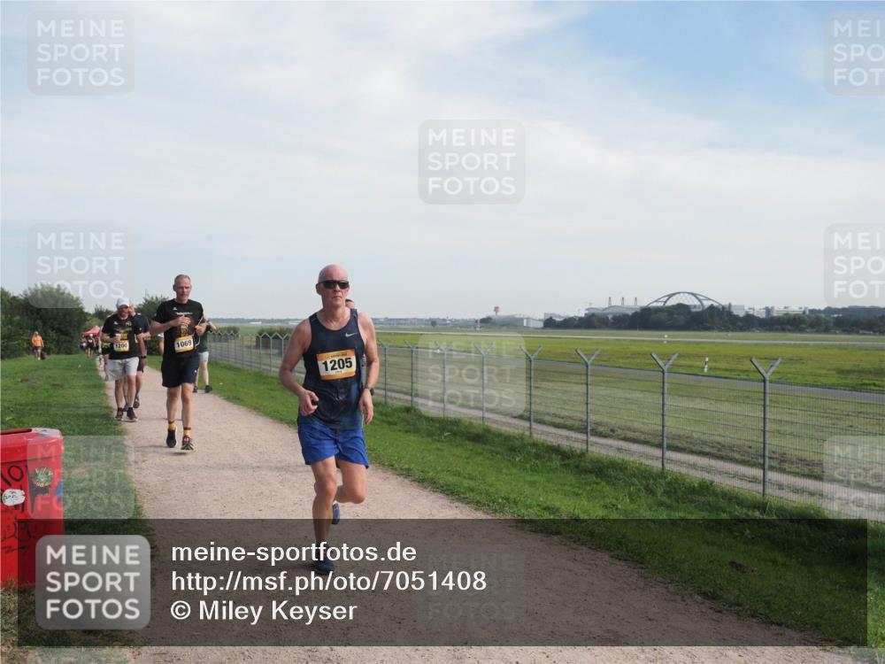 08.09.2024 - Airport Race Miley Keyser http://msf.ph/oto/7051408 08.09.2024 12:26:15 Laufen 27, 1200, 1069, 1205 meine-sportfotos.de
