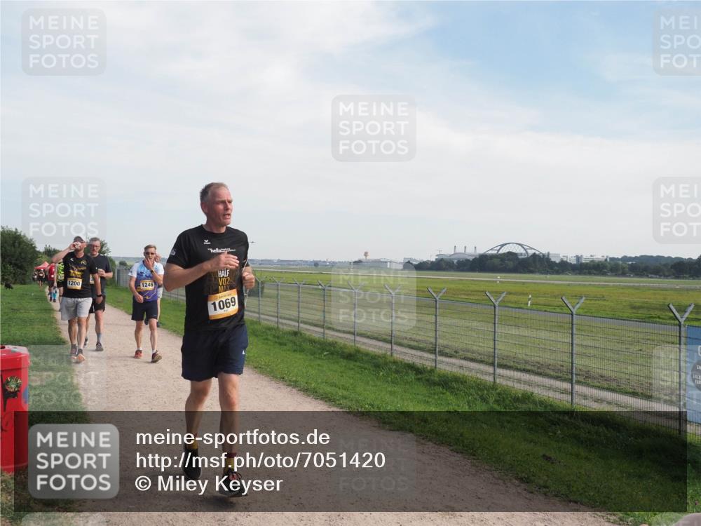 08.09.2024 - Airport Race Miley Keyser http://msf.ph/oto/7051420 08.09.2024 12:26:17 Laufen 1200, 1246, 2, 1069 meine-sportfotos.de