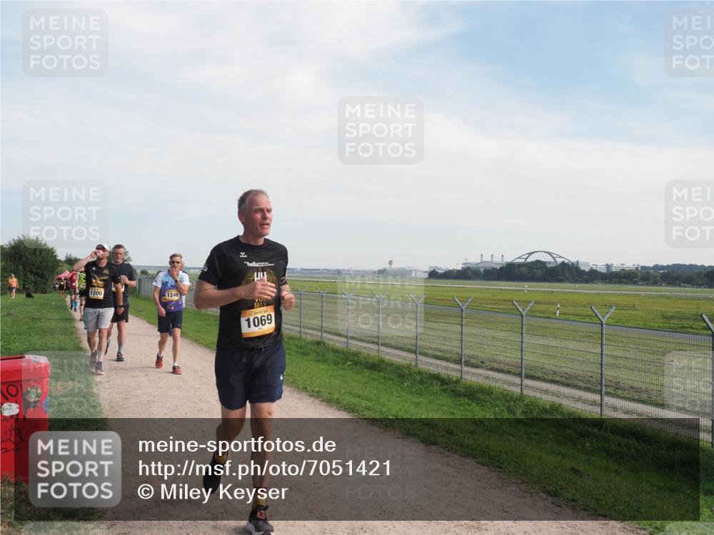 08.09.2024 - Airport Race Miley Keyser http://msf.ph/oto/7051421 08.09.2024 12:26:17 Laufen 1200, 1246, 1069 meine-sportfotos.de