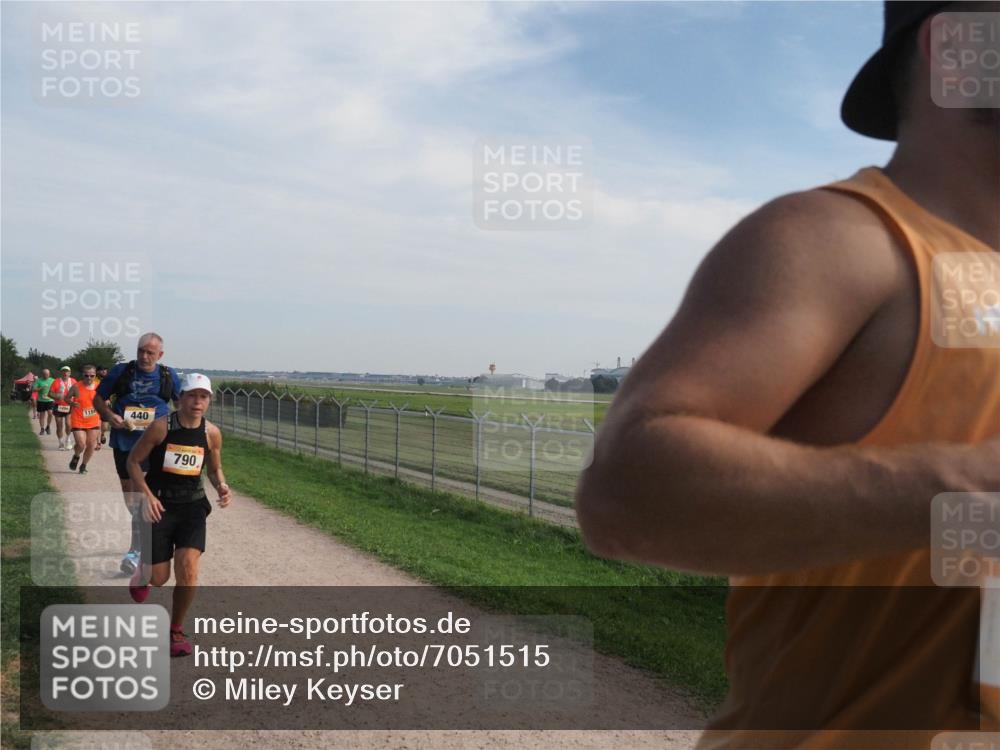 08.09.2024 - Airport Race Miley Keyser http://msf.ph/oto/7051515 08.09.2024 12:26:48 Laufen 1250, 1159, 440, 790 meine-sportfotos.de