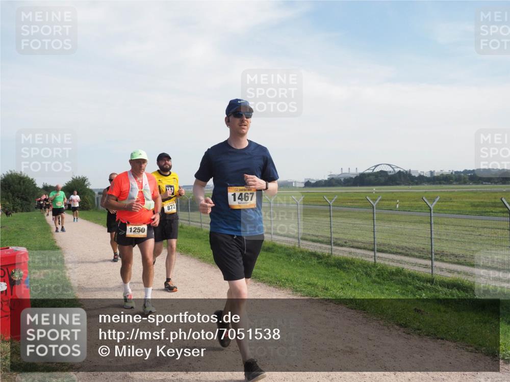 08.09.2024 - Airport Race Miley Keyser http://msf.ph/oto/7051538 08.09.2024 12:26:54 Laufen 1250, 121, 872, 1467 meine-sportfotos.de