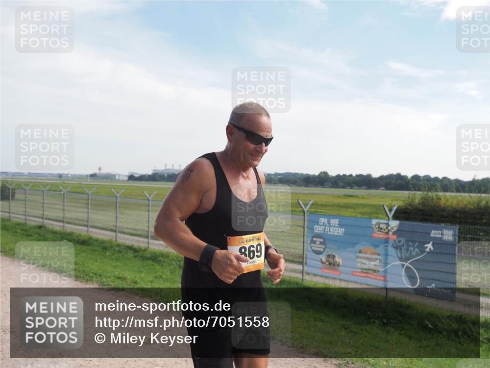 08.09.2024 - Airport Race Miley Keyser http://msf.ph/oto/7051558 08.09.2024 12:26:58 Laufen 869 meine-sportfotos.de