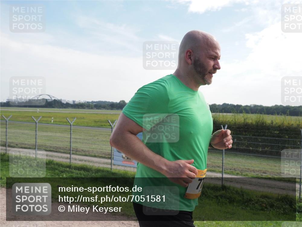 08.09.2024 - Airport Race Miley Keyser http://msf.ph/oto/7051581 08.09.2024 12:27:07 Laufen 7 meine-sportfotos.de