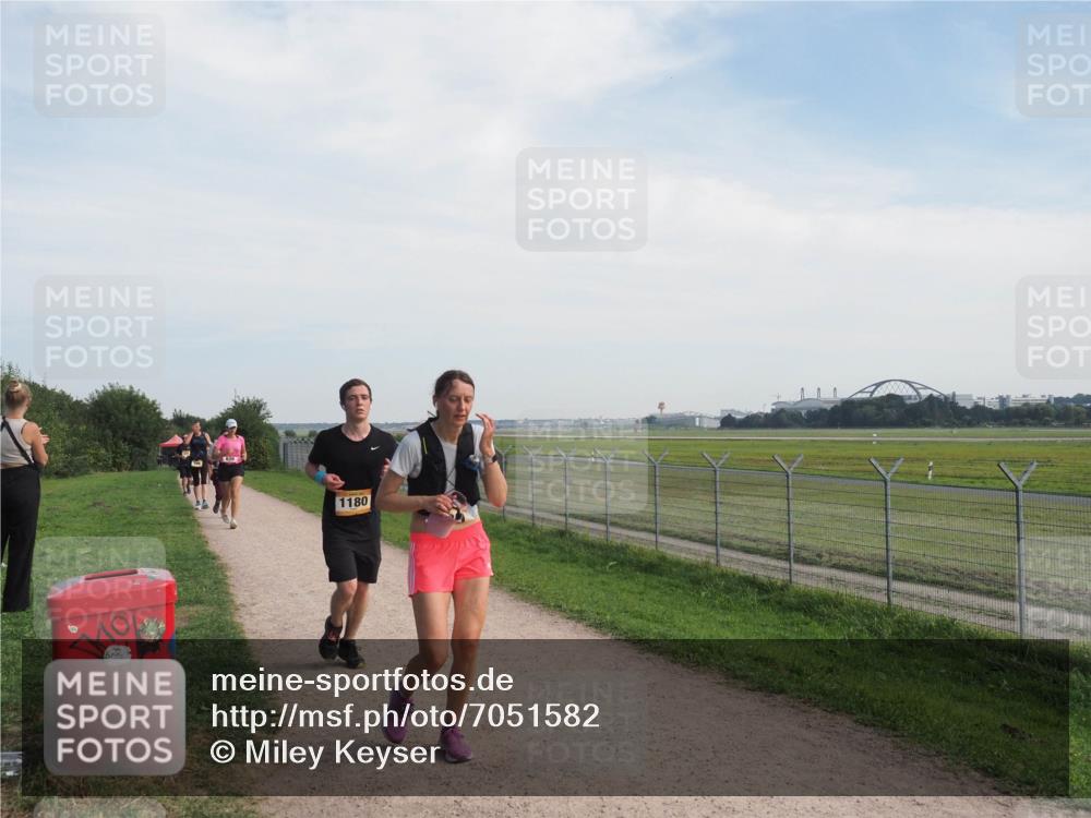 08.09.2024 - Airport Race Miley Keyser http://msf.ph/oto/7051582 08.09.2024 12:27:08 Laufen 1180 meine-sportfotos.de