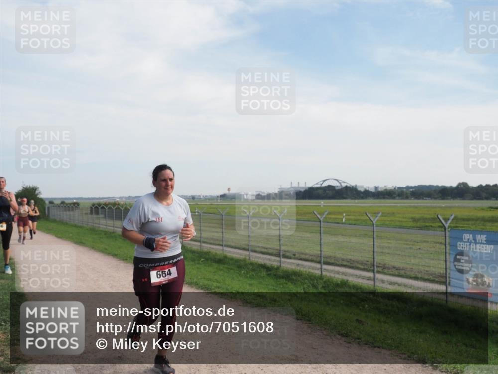 08.09.2024 - Airport Race Miley Keyser http://msf.ph/oto/7051608 08.09.2024 12:27:15 Laufen 16, 361, 664 meine-sportfotos.de