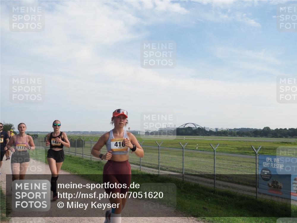 08.09.2024 - Airport Race Miley Keyser http://msf.ph/oto/7051620 08.09.2024 12:27:21 Laufen 25, 1177, 1425, 416 meine-sportfotos.de