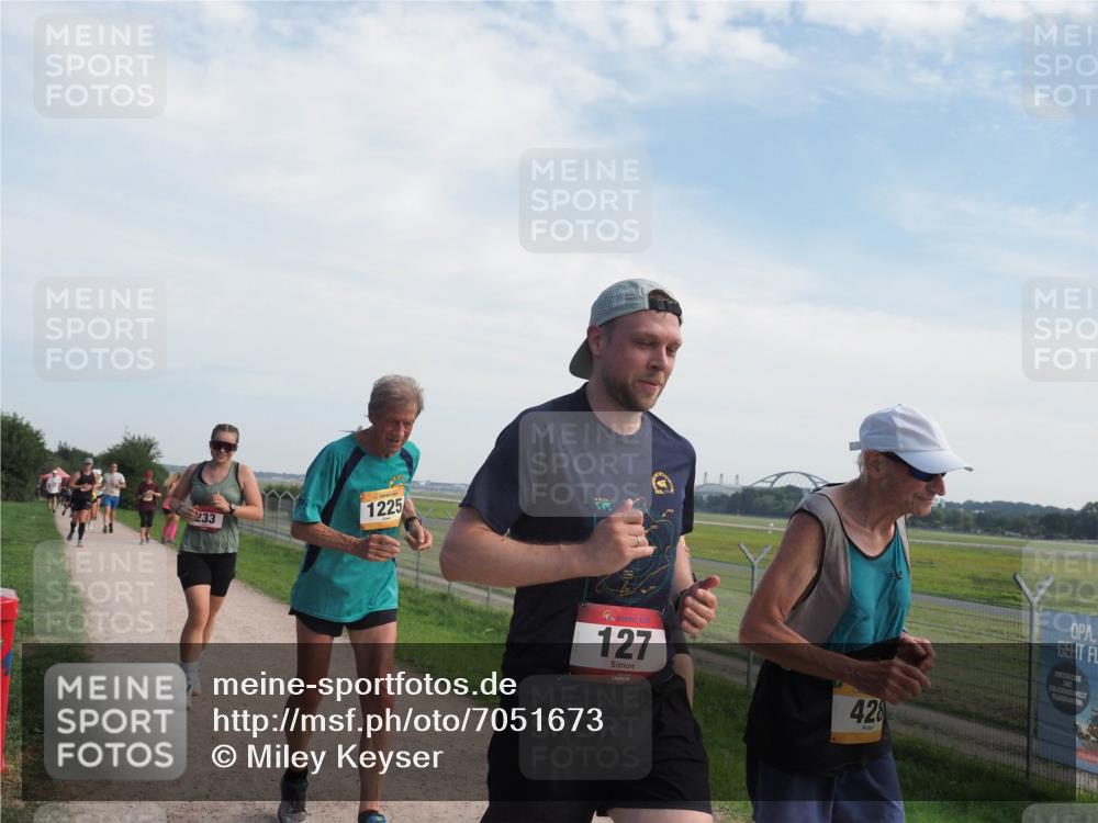 08.09.2024 - Airport Race Miley Keyser http://msf.ph/oto/7051673 08.09.2024 12:27:38 Laufen 233, 1225, 127, 428 meine-sportfotos.de