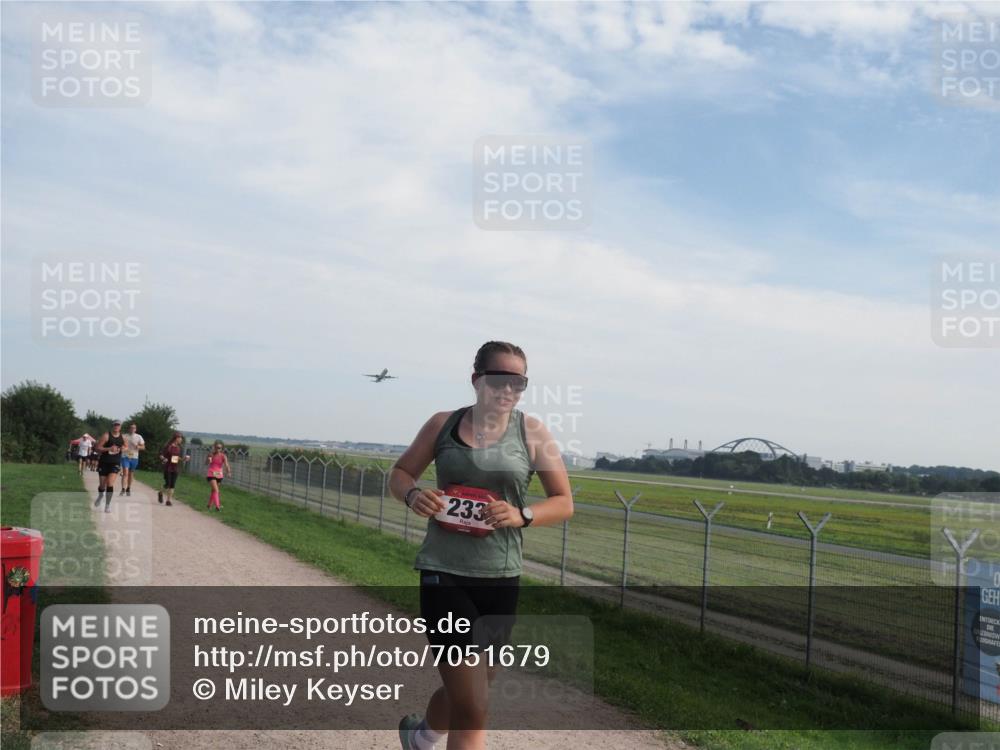 08.09.2024 - Airport Race Miley Keyser http://msf.ph/oto/7051679 08.09.2024 12:27:39 Laufen 233 meine-sportfotos.de