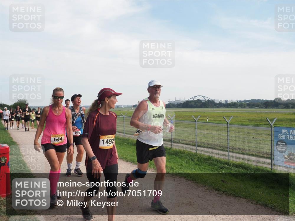 08.09.2024 - Airport Race Miley Keyser http://msf.ph/oto/7051709 08.09.2024 12:27:53 Laufen 544, 160, 1492, 8 meine-sportfotos.de