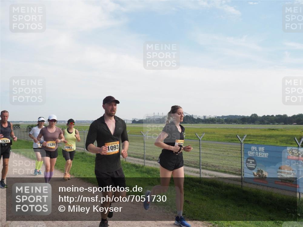 08.09.2024 - Airport Race Miley Keyser http://msf.ph/oto/7051730 08.09.2024 12:28:00 Laufen 1531, 1529, 1063, 1093 meine-sportfotos.de