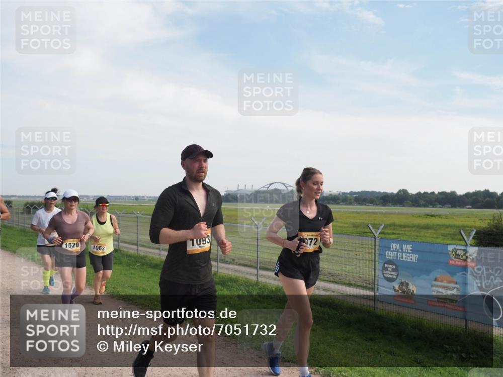 08.09.2024 - Airport Race Miley Keyser http://msf.ph/oto/7051732 08.09.2024 12:28:00 Laufen 1529, 1063, 1093, 72 meine-sportfotos.de
