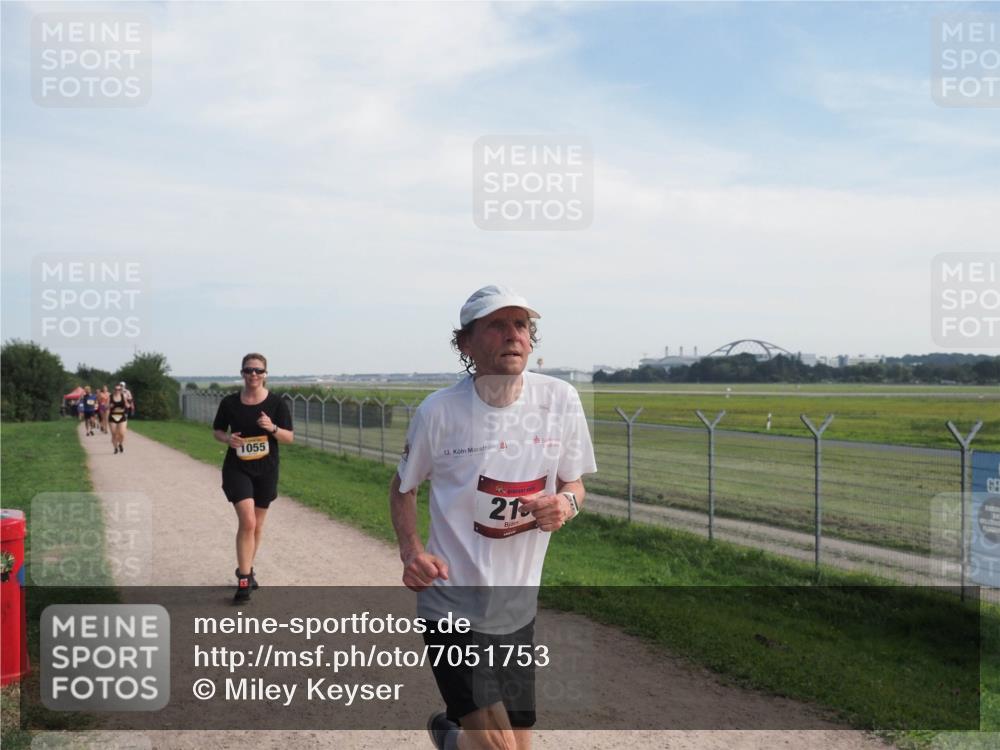 08.09.2024 - Airport Race Miley Keyser http://msf.ph/oto/7051753 08.09.2024 12:28:05 Laufen 1055, 13, 21 meine-sportfotos.de