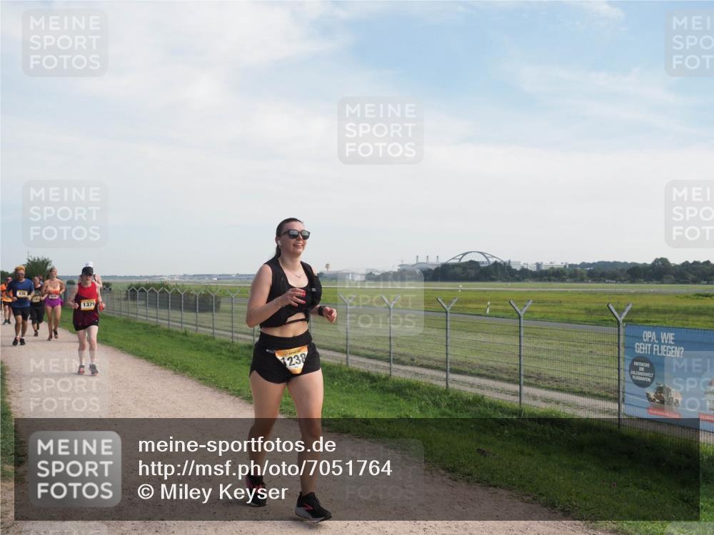 08.09.2024 - Airport Race Miley Keyser http://msf.ph/oto/7051764 08.09.2024 12:28:13 Laufen 839, 564, 1379, 238 meine-sportfotos.de