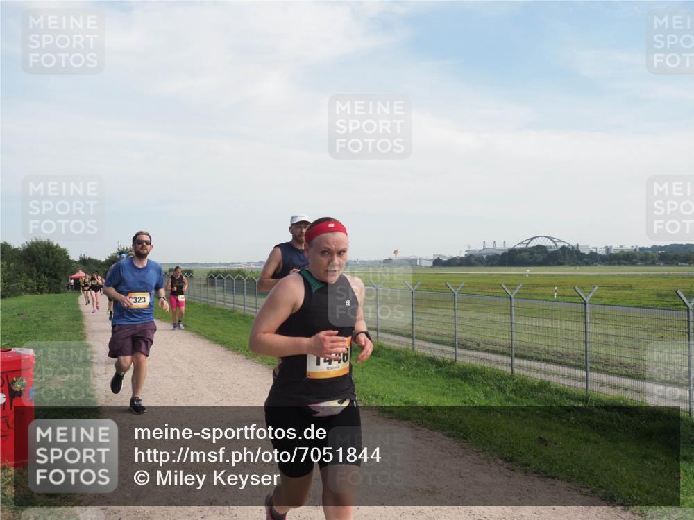 08.09.2024 - Airport Race Miley Keyser http://msf.ph/oto/7051844 08.09.2024 12:28:35 Laufen 323, 1440 meine-sportfotos.de