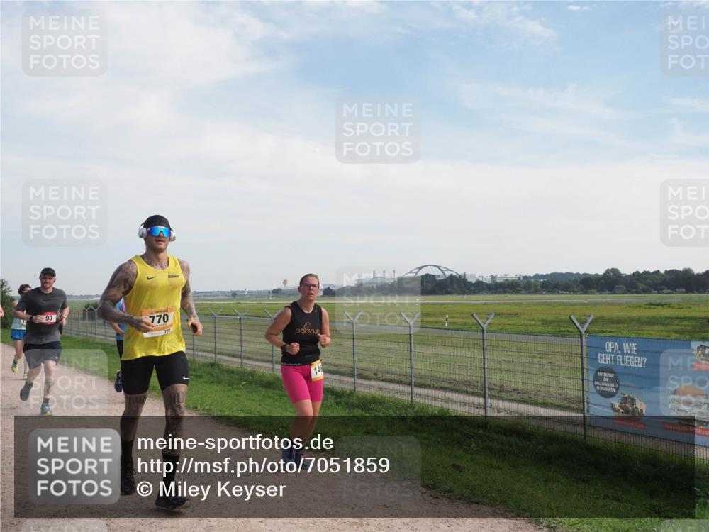 08.09.2024 - Airport Race Miley Keyser http://msf.ph/oto/7051859 08.09.2024 12:28:39 Laufen 12, 93, 770, 770, 149 meine-sportfotos.de