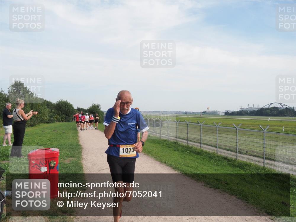 08.09.2024 - Airport Race Miley Keyser http://msf.ph/oto/7052041 08.09.2024 12:29:50 Laufen 1073 meine-sportfotos.de