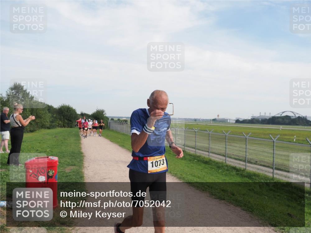 08.09.2024 - Airport Race Miley Keyser http://msf.ph/oto/7052042 08.09.2024 12:29:50 Laufen 1073 meine-sportfotos.de