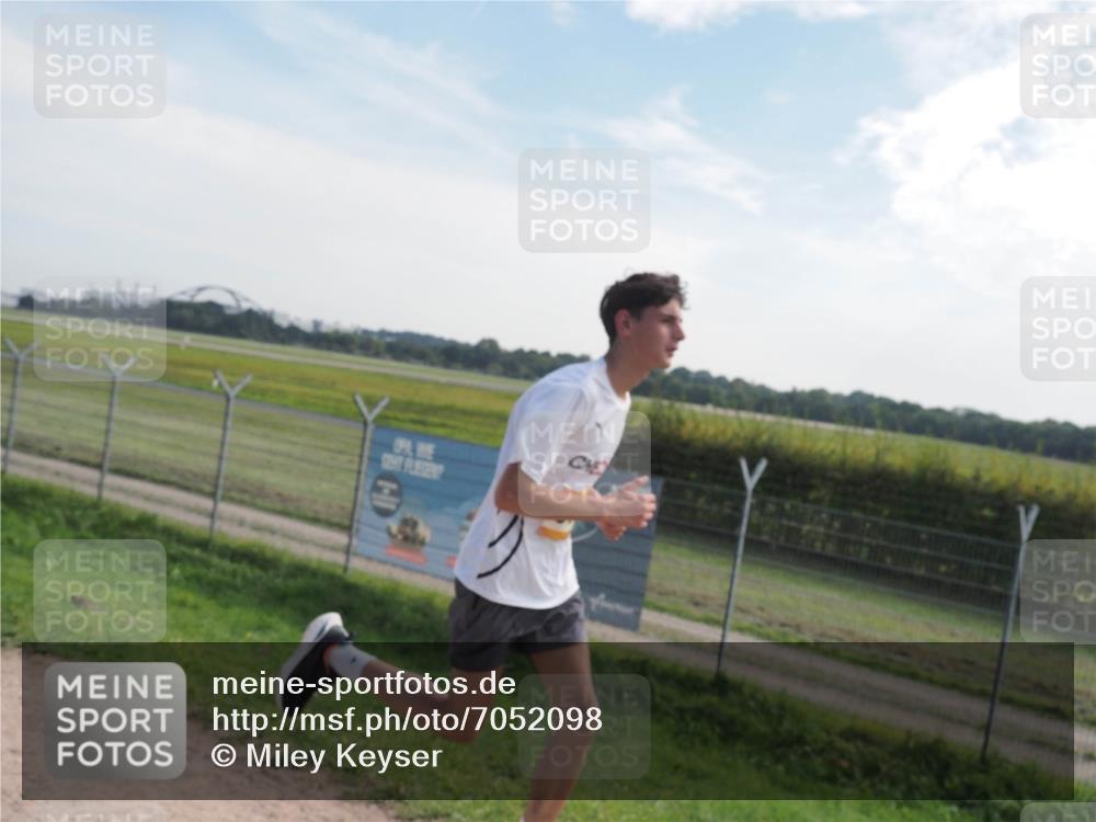 08.09.2024 - Airport Race Miley Keyser http://msf.ph/oto/7052098 08.09.2024 12:30:17 Laufen  meine-sportfotos.de