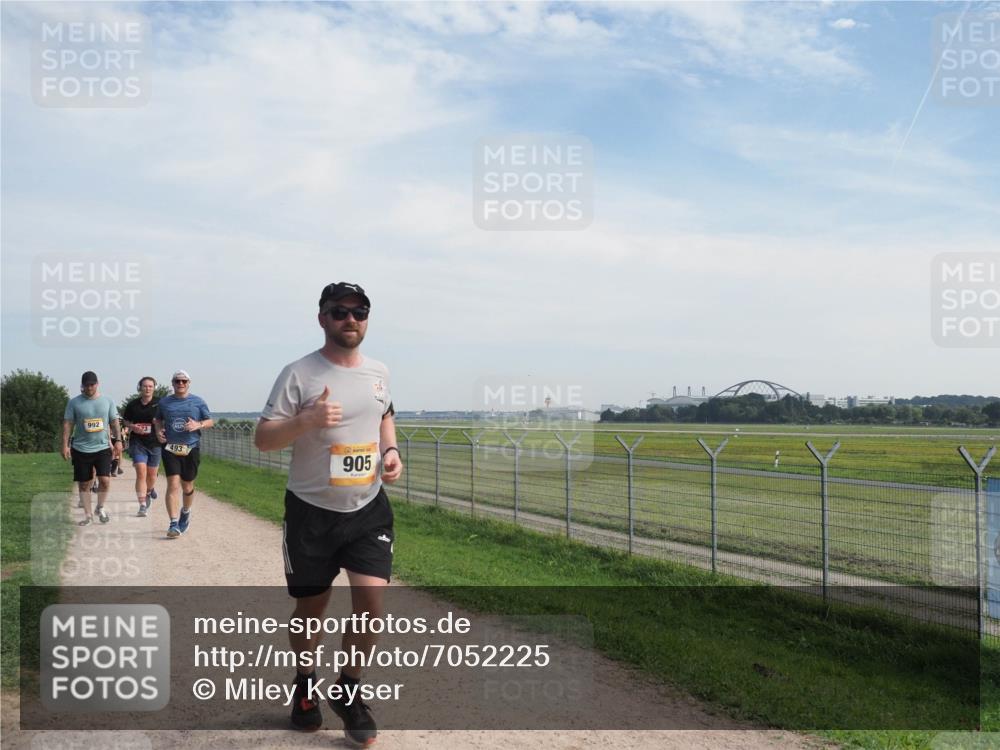 08.09.2024 - Airport Race Miley Keyser http://msf.ph/oto/7052225 08.09.2024 12:31:10 Laufen 992, 493, 905 meine-sportfotos.de
