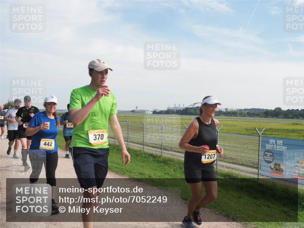 08.09.2024 - Airport Race Miley Keyser http://msf.ph/oto/7052249 08.09.2024 12:31:19 Laufen 985, 65, 442, 517, 370, 1207 meine-sportfotos.de