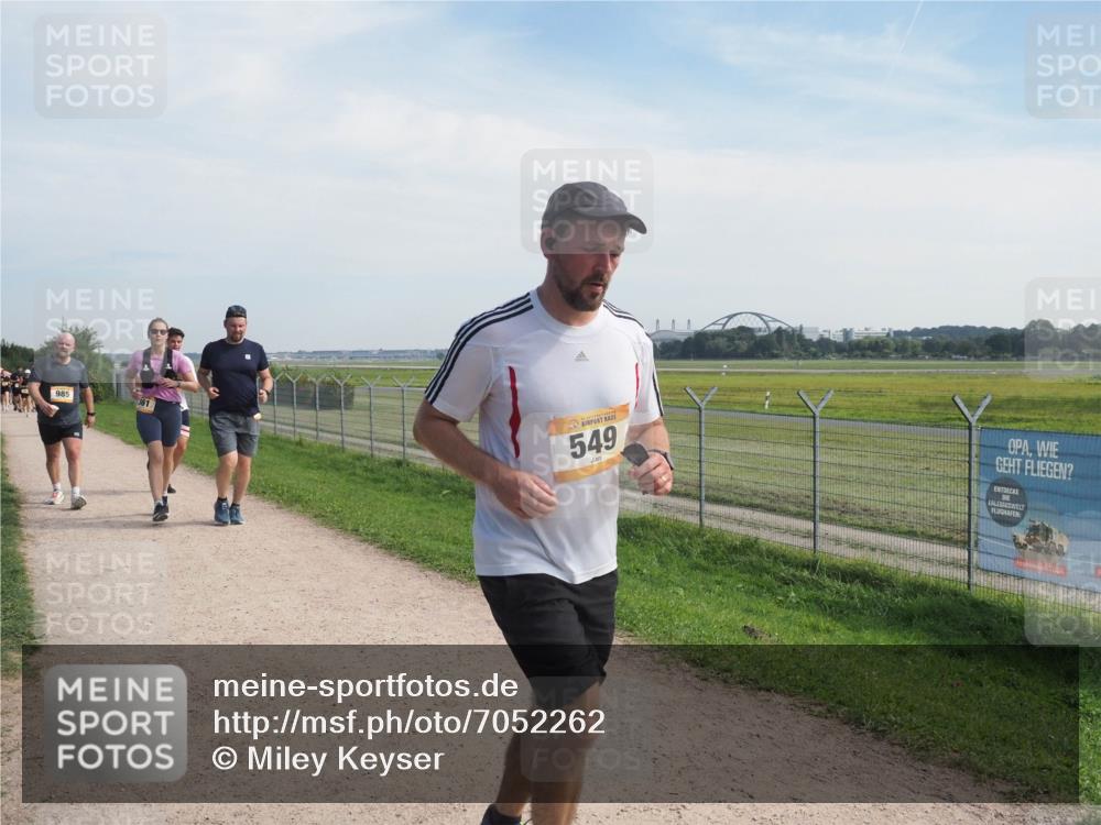 08.09.2024 - Airport Race Miley Keyser http://msf.ph/oto/7052262 08.09.2024 12:31:22 Laufen 985, 549 meine-sportfotos.de