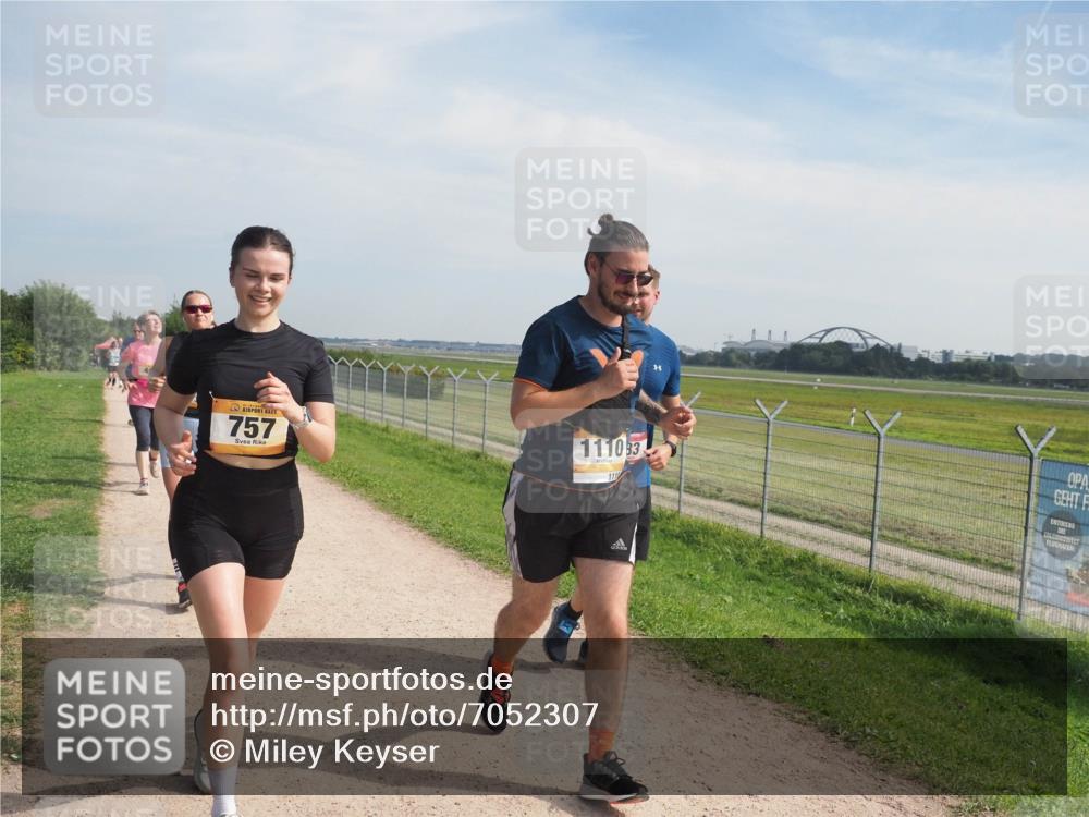 08.09.2024 - Airport Race Miley Keyser http://msf.ph/oto/7052307 08.09.2024 12:31:40 Laufen 757, 111033, 111 meine-sportfotos.de