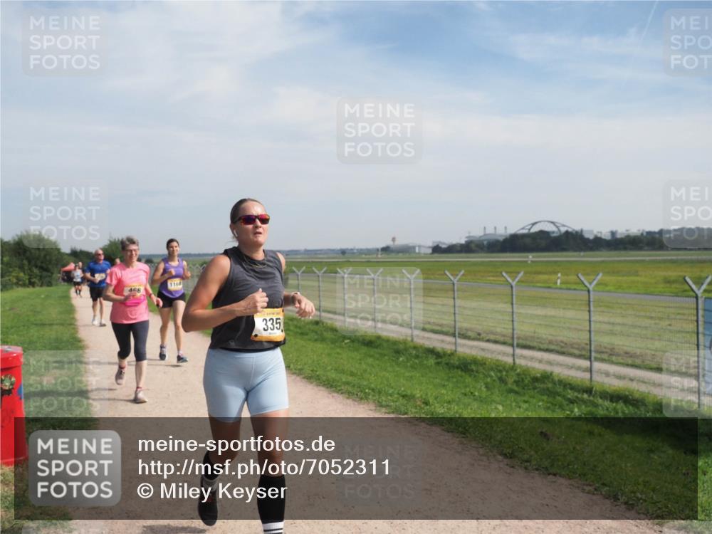 08.09.2024 - Airport Race Miley Keyser http://msf.ph/oto/7052311 08.09.2024 12:31:41 Laufen 468, 116, 335 meine-sportfotos.de