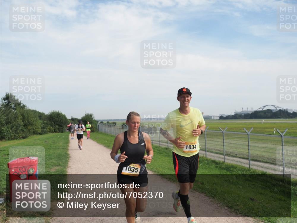 08.09.2024 - Airport Race Miley Keyser http://msf.ph/oto/7052370 08.09.2024 12:31:59 Laufen 1035, 1034 meine-sportfotos.de