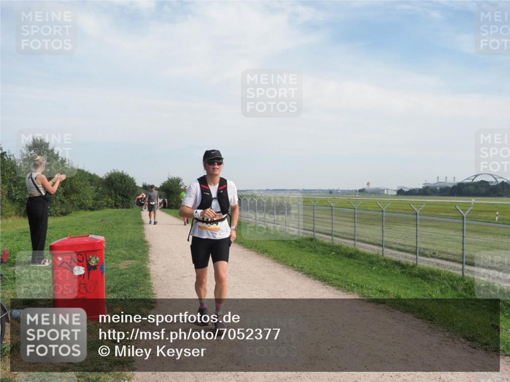 08.09.2024 - Airport Race Miley Keyser http://msf.ph/oto/7052377 08.09.2024 12:32:04 Laufen  meine-sportfotos.de
