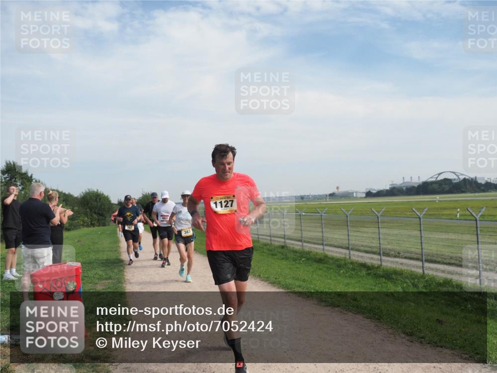 08.09.2024 - Airport Race Miley Keyser http://msf.ph/oto/7052424 08.09.2024 12:32:27 Laufen 767, 663, 383, 1127 meine-sportfotos.de