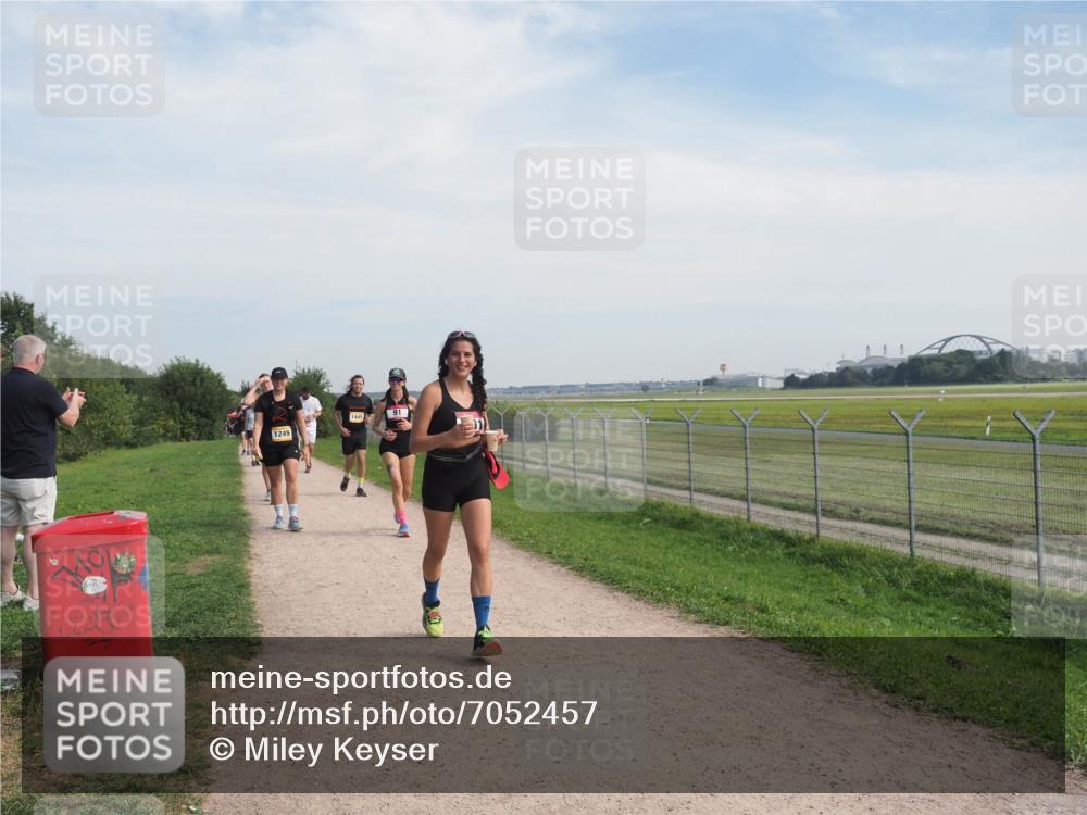 08.09.2024 - Airport Race Miley Keyser http://msf.ph/oto/7052457 08.09.2024 12:32:39 Laufen 1445, 1249, 91 meine-sportfotos.de