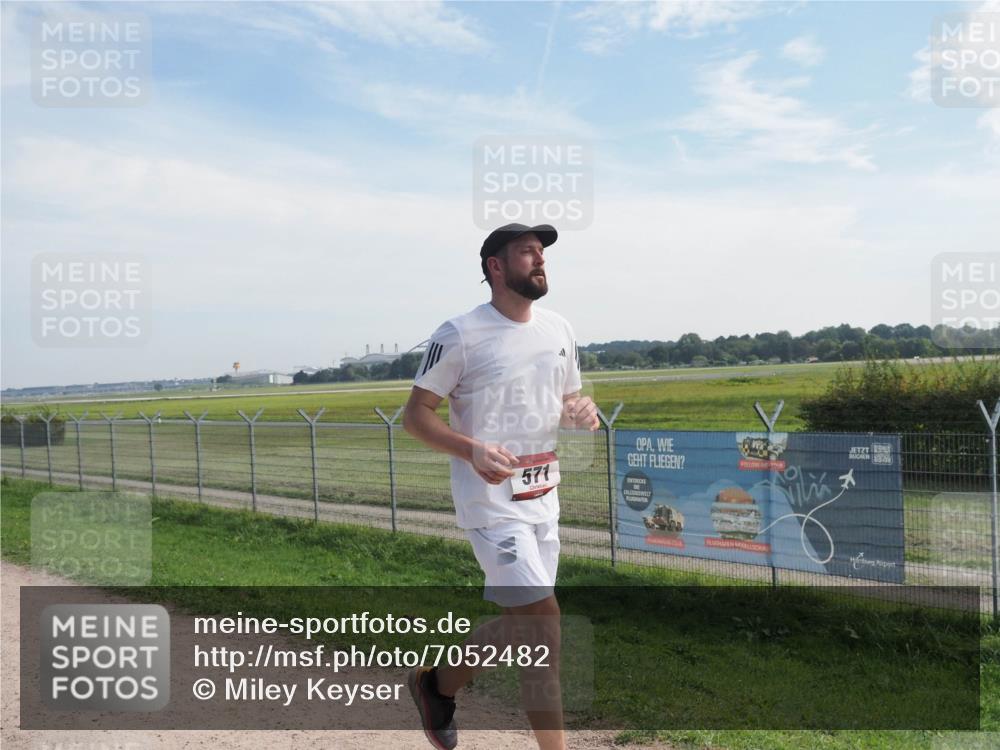 08.09.2024 - Airport Race Miley Keyser http://msf.ph/oto/7052482 08.09.2024 12:32:47 Laufen 571 meine-sportfotos.de
