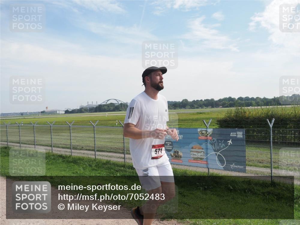 08.09.2024 - Airport Race Miley Keyser http://msf.ph/oto/7052483 08.09.2024 12:32:48 Laufen 571 meine-sportfotos.de