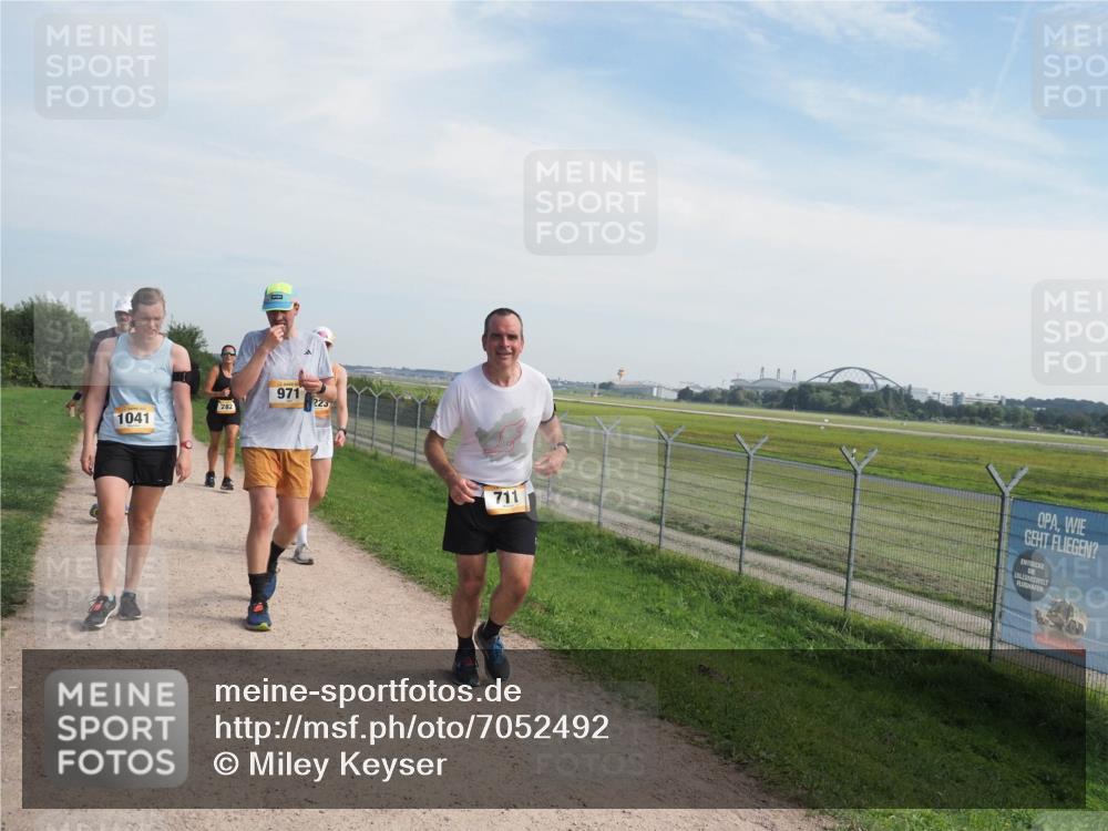 08.09.2024 - Airport Race Miley Keyser http://msf.ph/oto/7052492 08.09.2024 12:32:55 Laufen 1041, 282, 971, 225, 711 meine-sportfotos.de