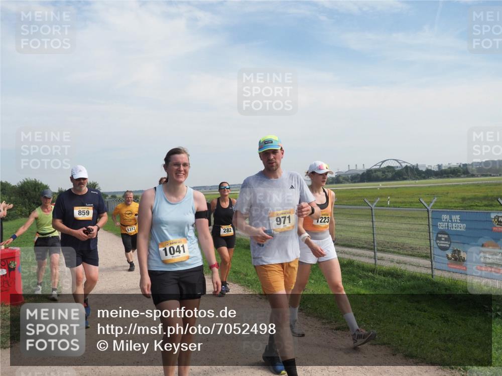 08.09.2024 - Airport Race Miley Keyser http://msf.ph/oto/7052498 08.09.2024 12:32:58 Laufen 859, 1312, 1041, 282, 971, 223 meine-sportfotos.de