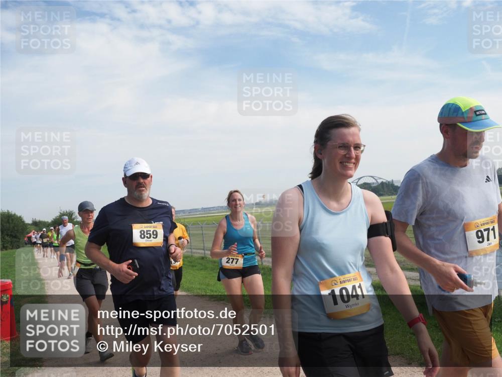 08.09.2024 - Airport Race Miley Keyser http://msf.ph/oto/7052501 08.09.2024 12:32:59 Laufen 859, 277, 1041, 971 meine-sportfotos.de