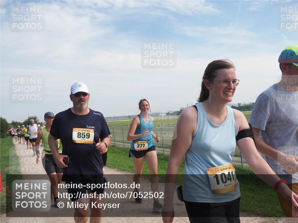 08.09.2024 - Airport Race Miley Keyser http://msf.ph/oto/7052502 08.09.2024 12:32:59 Laufen 859, 277, 1041 meine-sportfotos.de