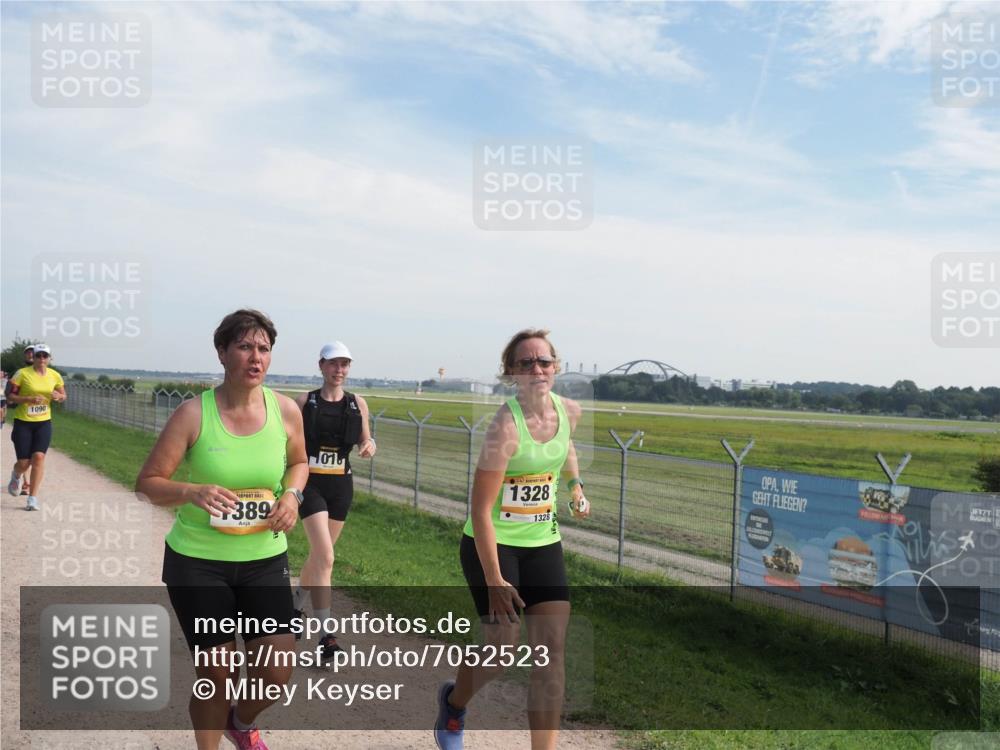 08.09.2024 - Airport Race Miley Keyser http://msf.ph/oto/7052523 08.09.2024 12:33:07 Laufen 1090, 389, 1016, 1328, 1328 meine-sportfotos.de