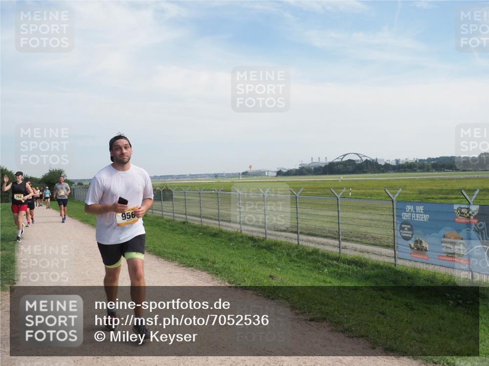 08.09.2024 - Airport Race Miley Keyser http://msf.ph/oto/7052536 08.09.2024 12:33:12 Laufen 754, 956 meine-sportfotos.de