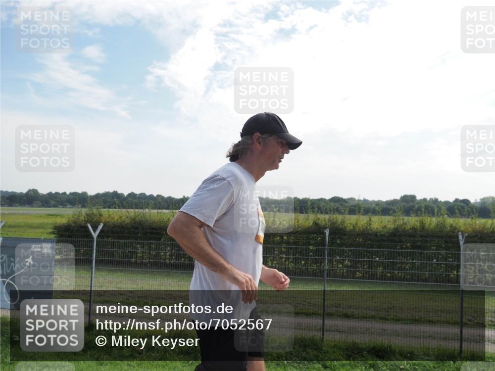 08.09.2024 - Airport Race Miley Keyser http://msf.ph/oto/7052567 08.09.2024 12:33:22 Laufen  meine-sportfotos.de