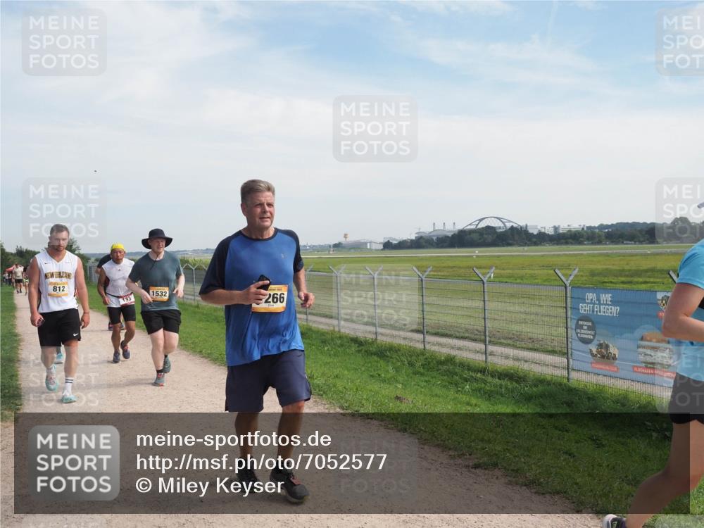 08.09.2024 - Airport Race Miley Keyser http://msf.ph/oto/7052577 08.09.2024 12:33:26 Laufen 812, 133, 1532, 266 meine-sportfotos.de