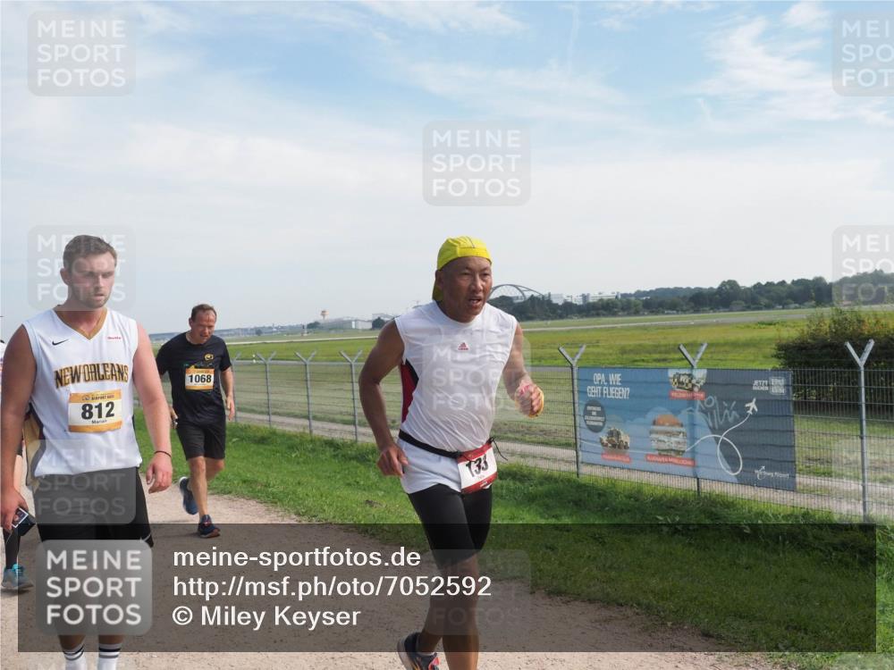 08.09.2024 - Airport Race Miley Keyser http://msf.ph/oto/7052592 08.09.2024 12:33:29 Laufen 812, 1068, 133 meine-sportfotos.de