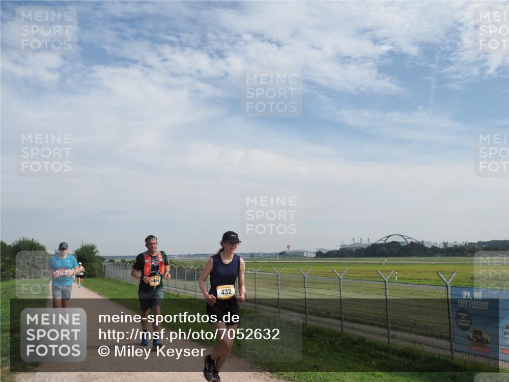 08.09.2024 - Airport Race Miley Keyser http://msf.ph/oto/7052632 08.09.2024 12:33:44 Laufen 119, 469, 432 meine-sportfotos.de