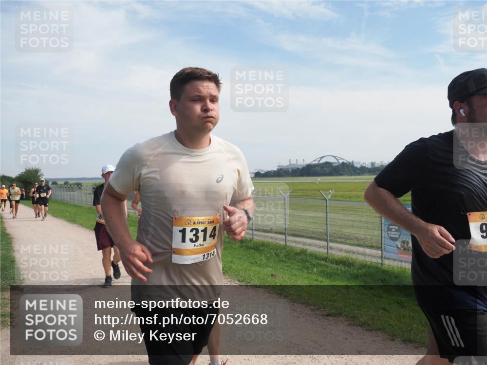 08.09.2024 - Airport Race Miley Keyser http://msf.ph/oto/7052668 08.09.2024 12:33:55 Laufen 263, 1314, 1314 meine-sportfotos.de